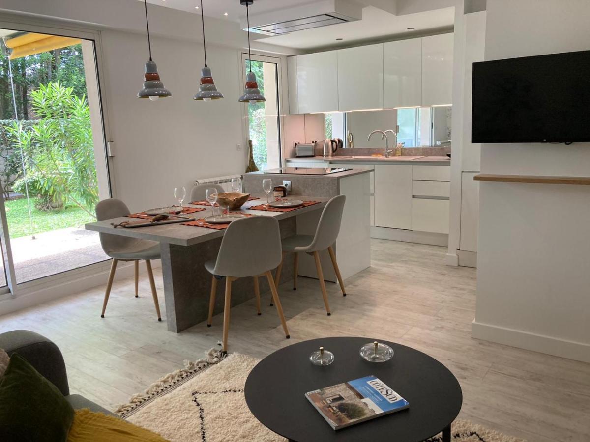 Superbe Appartement Avec Jardin Saint Charles Biarritz Exterior photo